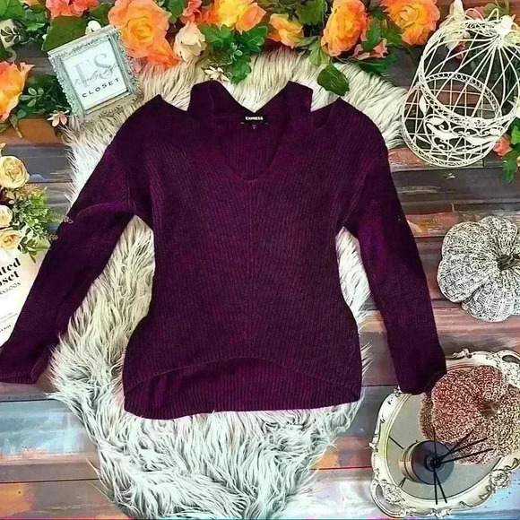 Plum Cold-Shoulder Cut-out Knit Sweater, SP - Picture 2 of 6